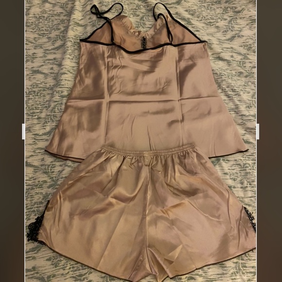 Deep Blush/Gold silky pant set - Picture 2 of 7